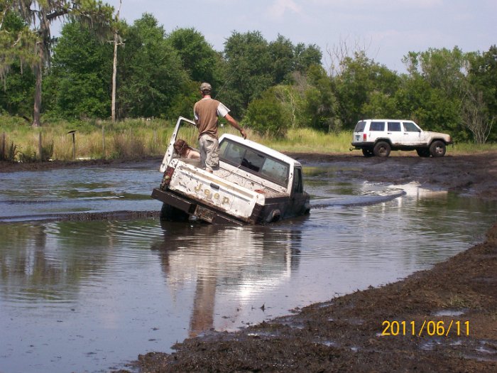 2011-Jun-11_HGR4X4_JessesBD_P1 091